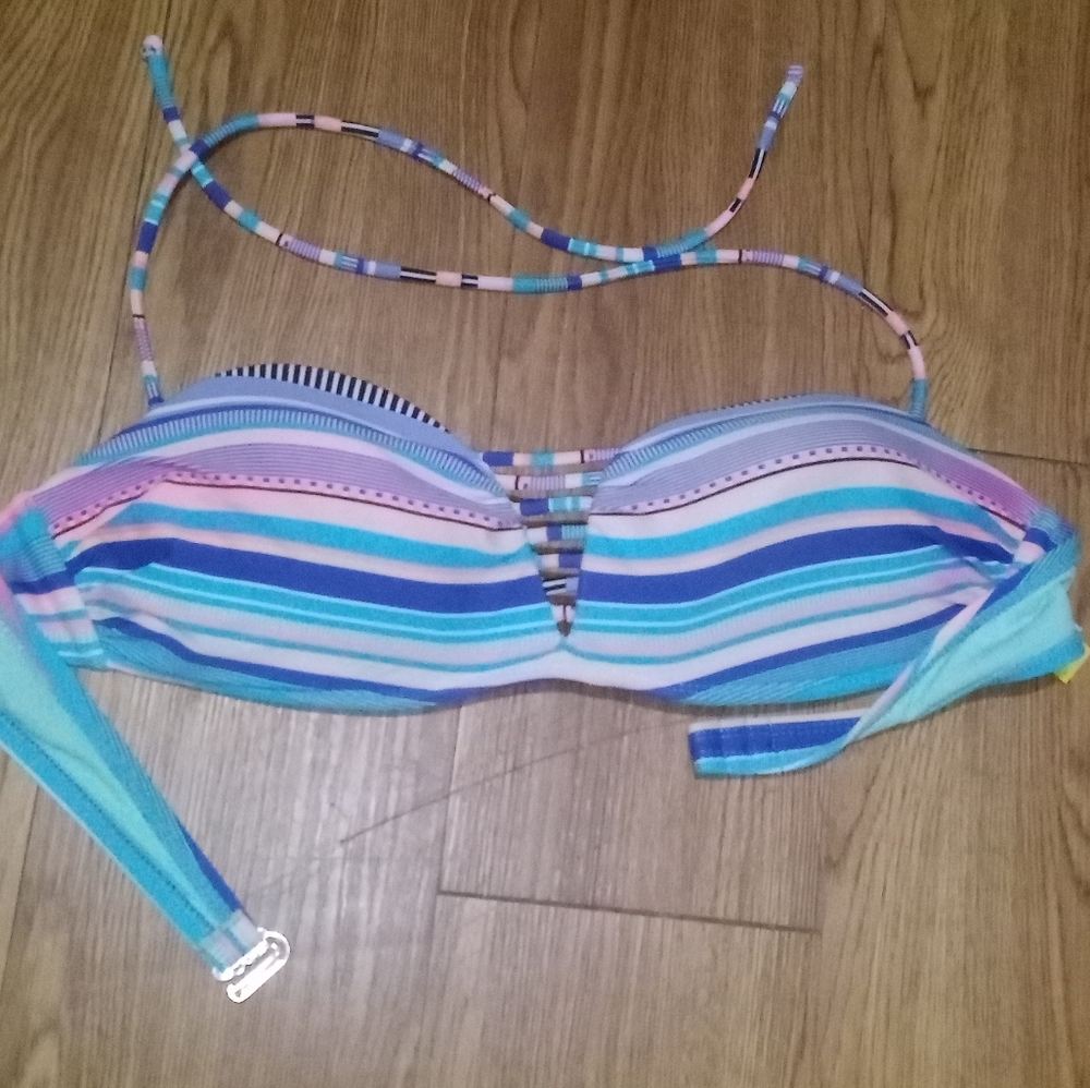 NoBo bikini top